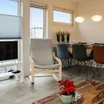 船上ホテル Ship In With Kitchen アールスメール