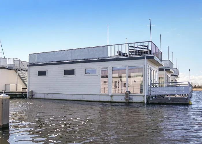 船上ホテル Ship In With Kitchen