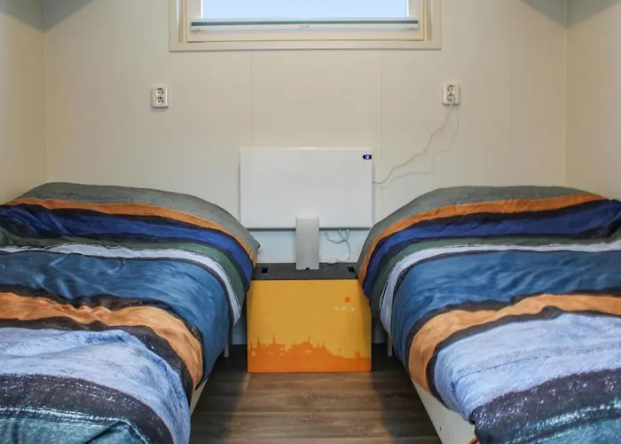 Ship In With Kitchen アールスメール