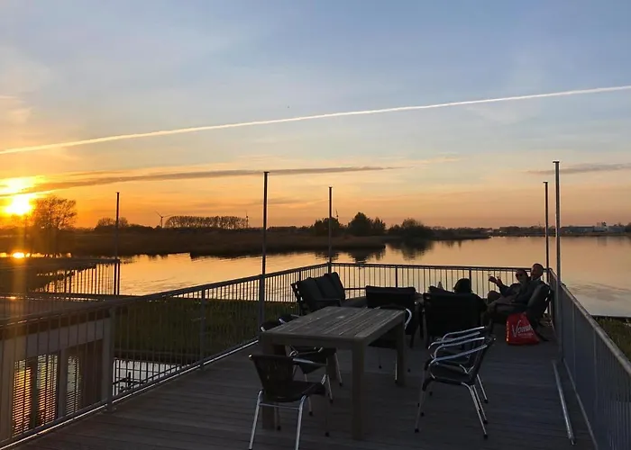 船上ホテル Ship In With Kitchen